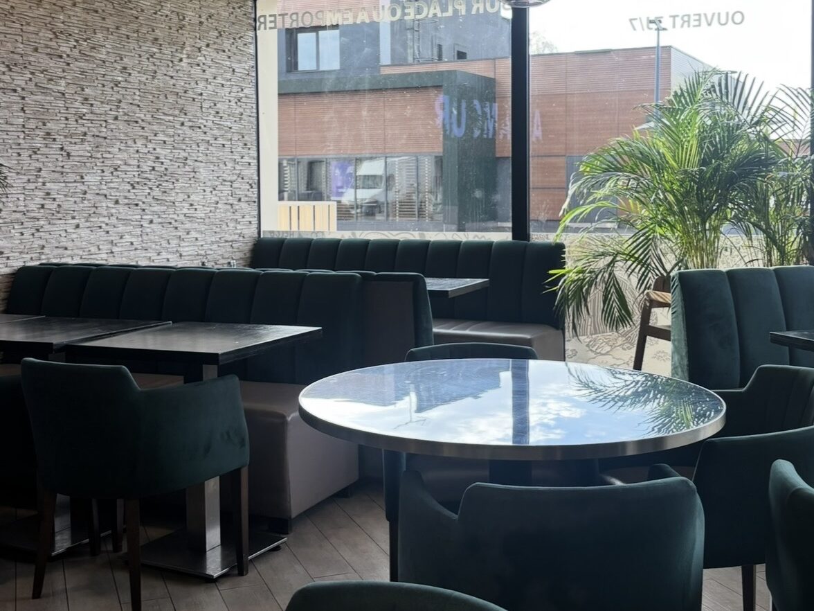 salle 2 table